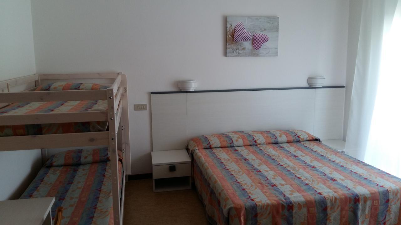 Hotel Augusta 卡奥莱 外观 照片